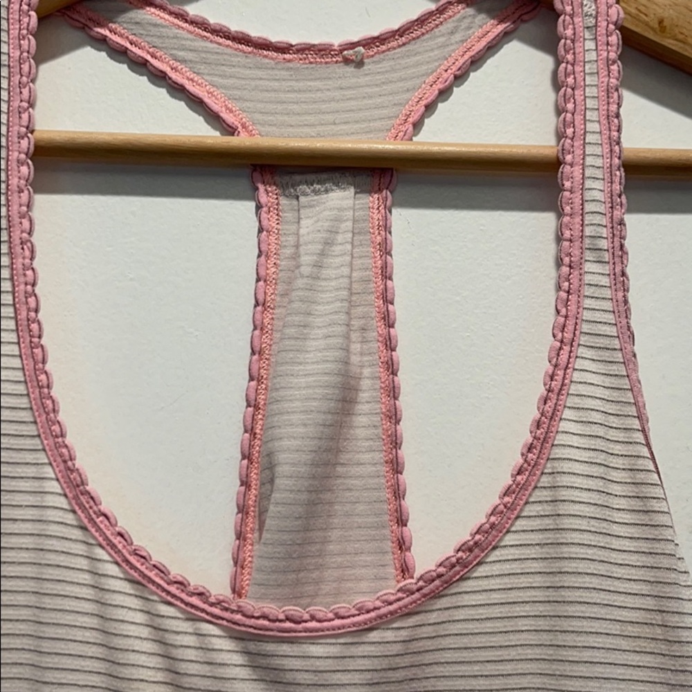 Lululemon 105F Singlet Tank Top - Picture 2 of 5